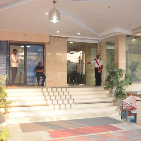 Suvarna Regency Hassan Εξωτερικό φωτογραφία